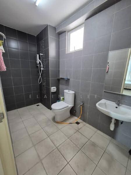 Kondominium untuk Dijual di Solaria Residences - Elaine Lee - Bathroom - PropertyGuru.com.my