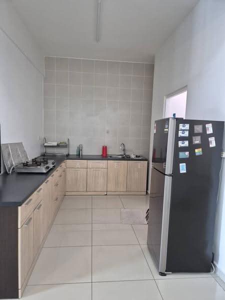 Kondominium untuk Dijual di Solaria Residences - Elaine Lee - Kitchen - PropertyGuru.com.my