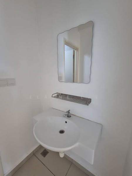 Kondominium untuk Dijual di Solaria Residences - Elaine Lee - Bathroom - PropertyGuru.com.my