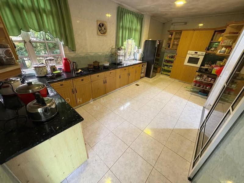 Bungalow House for Sale in Sultan Abdul Aziz Shah Golf & Country Club (Shah Alam) - Mohammad Din Majid - PropertyGuru.com.my