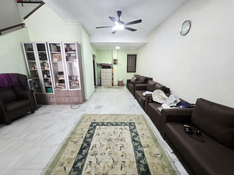 2-storey Terraced House for Sale in Seksyen 8 (Shah Alam) - Mohd Adryzam - Living Room - PropertyGuru.com.my