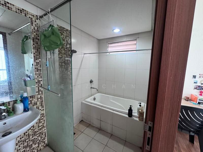 Service Residence for Sale at Titiwangsa Sentral - Eliz Chan - Bathroom - PropertyGuru.com.my