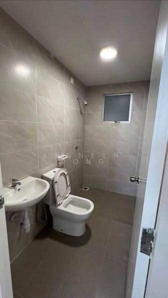 Kondominium untuk Disewa di Pitta Residensi - Kenneth Wong - Bathroom - PropertyGuru.com.my