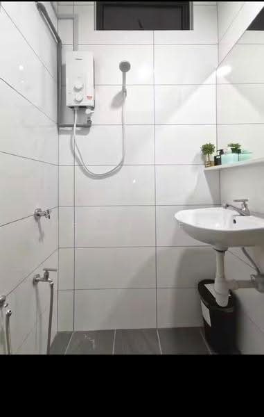 Service Residence for Rent at Traders Garden @ Cheras Selatan - Henry Lee - Bathroom - PropertyGuru.com.my