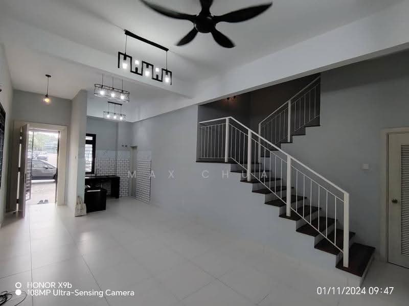 Townhouse for Rent in Bandar Mahkota Cheras (Cheras) - Max Chua - Living Room - PropertyGuru.com.my