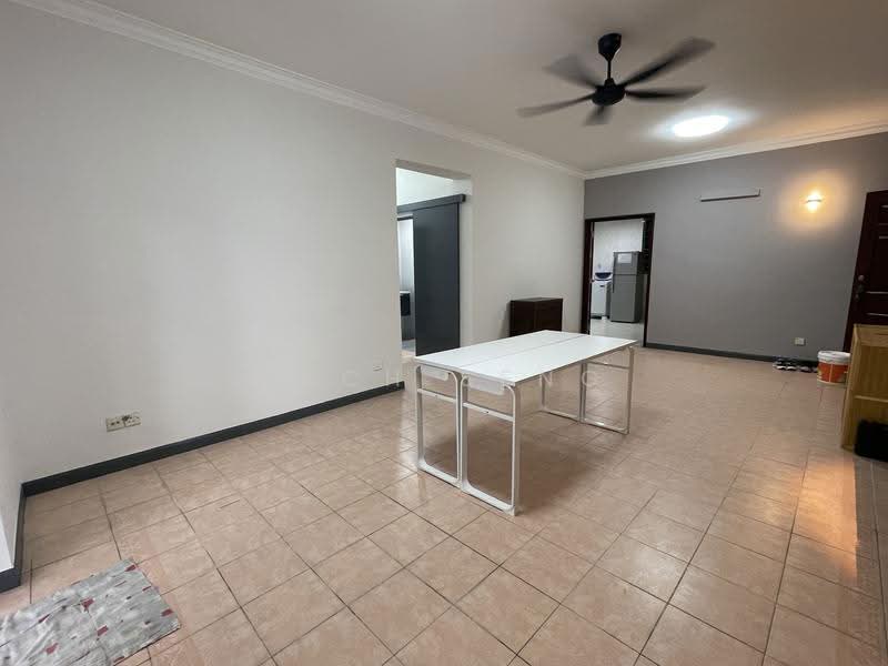 Kondominium untuk Disewa di Menara Duta 2 - Zach Seng - Living Room - PropertyGuru.com.my