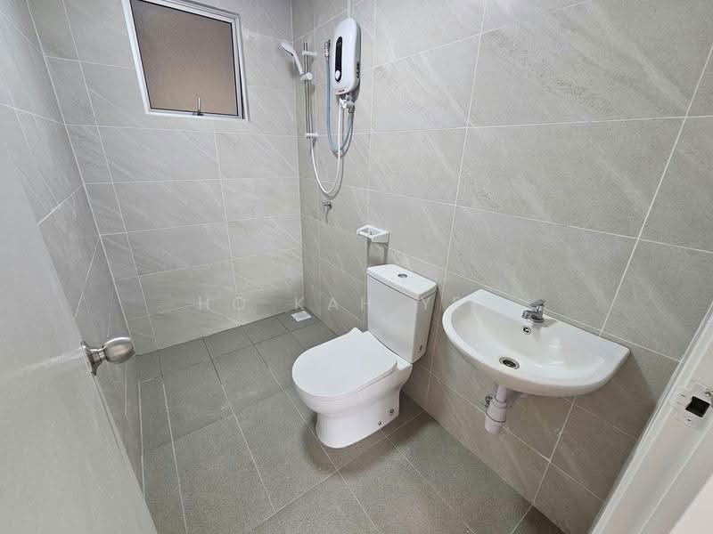 Kondominium untuk Disewa di Pitta Residensi - Ho Kah Yee - Bathroom - PropertyGuru.com.my