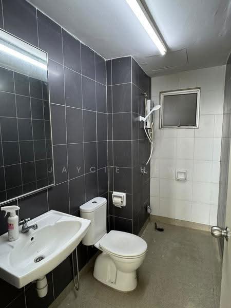 Service Residence for Rent at The Arc - Jaycie Hew - Bathroom - PropertyGuru.com.my