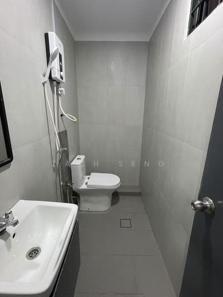 Kondominium untuk Disewa di Menara Duta 2 - Zach Seng - Bathroom - PropertyGuru.com.my