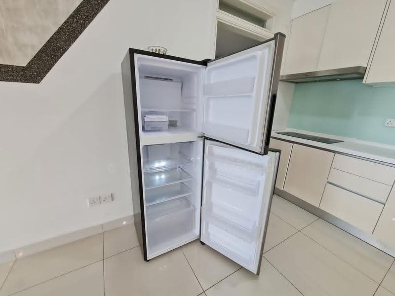 Kondominium untuk Disewa di Teega Residences - Claira Ong - Kitchen - PropertyGuru.com.my