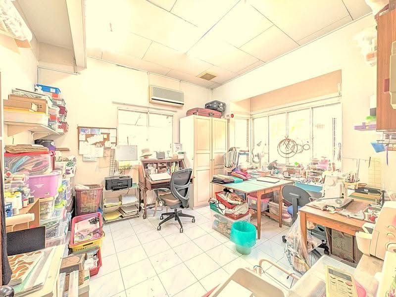 Semi-Detached House for Sale in SS4 (Petaling Jaya) - Afiqah zaidi - Study - PropertyGuru.com.my