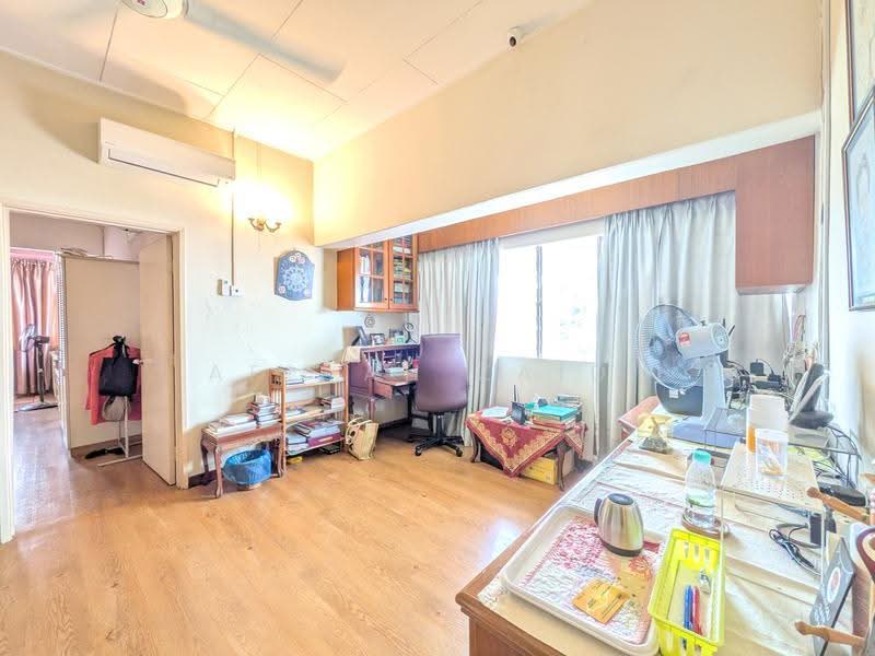 Semi-Detached House for Sale in SS4 (Petaling Jaya) - Afiqah zaidi - Study - PropertyGuru.com.my