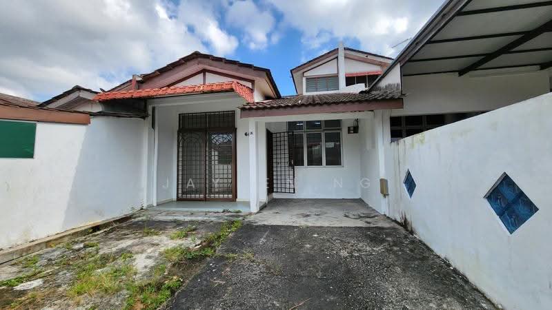 1-storey Terraced House for Sale in Taman Desa Cemerlang (Ulu Tiram) - Jayden Ng - Exterior - PropertyGuru.com.my