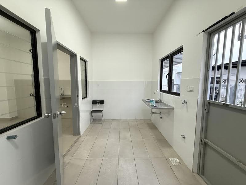 2-storey Terraced House for Rent in Setia Utama (Setia Alam) - GABRIEL GOH - Kitchen - PropertyGuru.com.my