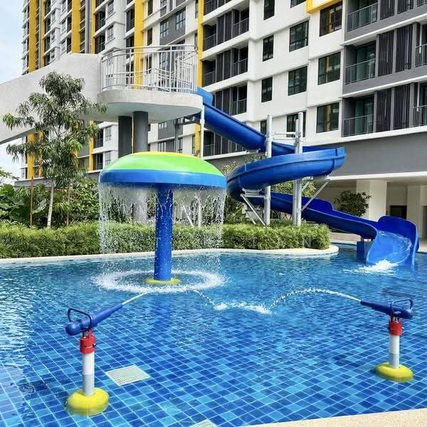 Service Residence for Rent at Parkland Residence @ Kajang 2 - Peter Tan - Pool - PropertyGuru.com.my