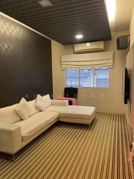 Rumah Teres 2-Tingkat untuk Dijual di Bandar Nusaputra (Puchong) - Kong Foong Lai - Living Room - PropertyGuru.com.my