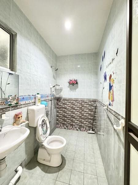 Semi-Detached House for Sale in Taman Kajang Impian (Kajang) - Eldon Chong - Bathroom - PropertyGuru.com.my