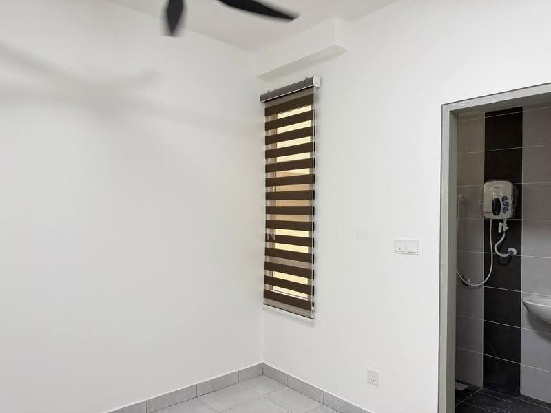Pangsapuri untuk Disewa di Idaman Melur @ Cybersouth - Aaden Lim - Bathroom - PropertyGuru.com.my