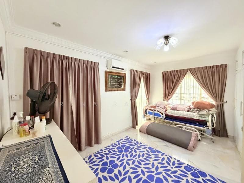 Rumah Banglo untuk Dijual di Rasah Kemayan (Seremban 2) - Rena Rahman - Bedroom - PropertyGuru.com.my