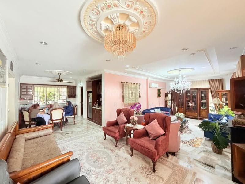 Rumah Banglo untuk Dijual di Rasah Kemayan (Seremban 2) - Rena Rahman - Living Room - PropertyGuru.com.my