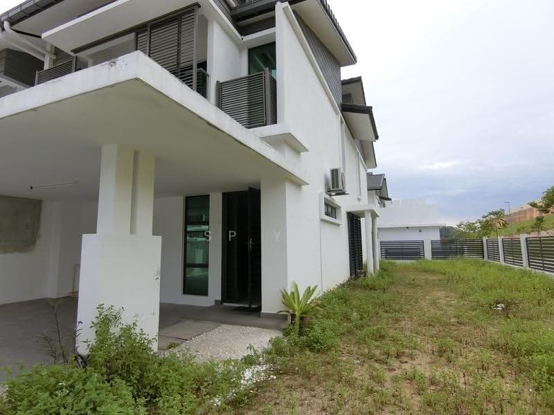 2-storey Terraced House for Sale in Taman Glenmarie (Johor Bahru) - SP Yap - Exterior - PropertyGuru.com.my