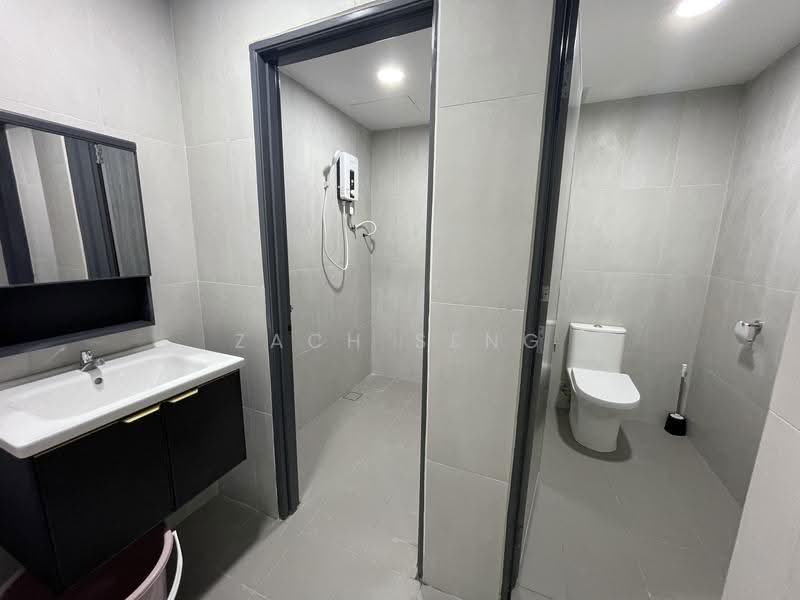 Kondominium untuk Disewa di Menara Duta 2 - Zach Seng - Bathroom - PropertyGuru.com.my