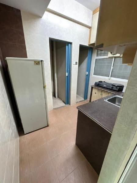 Pangsapuri untuk Disewa di Permai Jaya - Abby Woo - Kitchen - PropertyGuru.com.my
