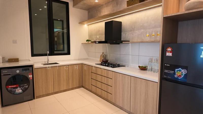 Condominium for Sale at Eight & Eight Condominium - Michelle Mah - Kitchen - PropertyGuru.com.my