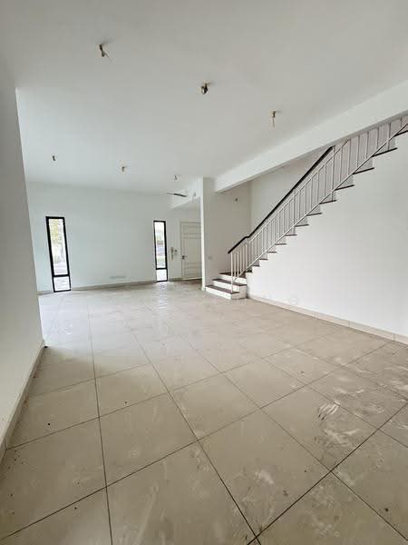 Rumah Kluster untuk Dijual di Eco Majestic (Semenyih) - Kent Fong - Living Room - PropertyGuru.com.my