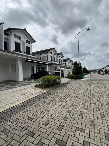 Rumah Kluster untuk Dijual di Eco Majestic (Semenyih) - Kent Fong - Exterior - PropertyGuru.com.my