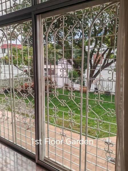 Semi-Detached House for Sale in Island Park (Jelutong) - Lynda Chan - Garden - PropertyGuru.com.my
