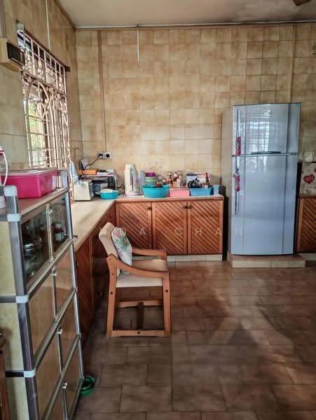Semi-Detached House for Sale in Island Park (Jelutong) - Lynda Chan - Kitchen - PropertyGuru.com.my