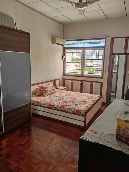 Semi-Detached House for Sale in Island Park (Jelutong) - Lynda Chan - Bedroom - PropertyGuru.com.my