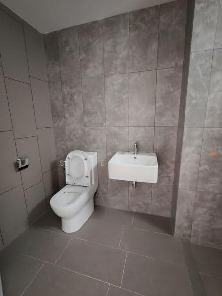 Kondominium untuk Disewa di Tuai Timur - Shue Tan - Bathroom - PropertyGuru.com.my