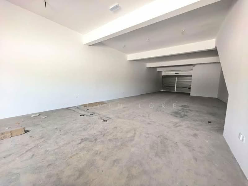 Retail Space for Rent in Seri Kembangan (Selangor) - Calvin Loke - PropertyGuru.com.my