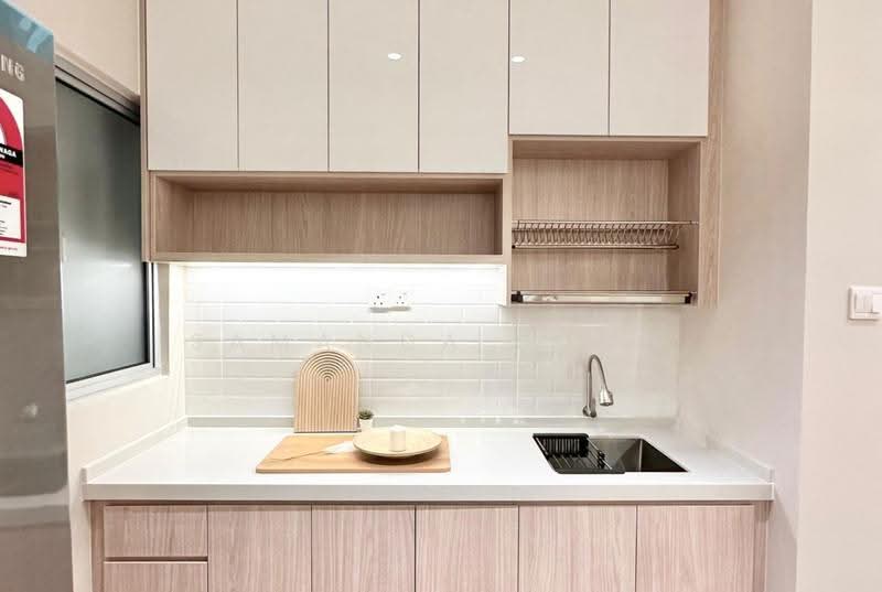 Service Residence for Rent at Kiara Kasih - Samanda Soon - Kitchen - PropertyGuru.com.my