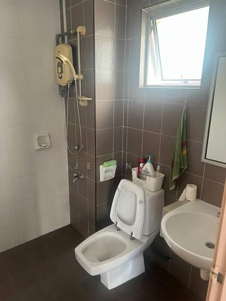 Service Residence for Sale at SuriaMas Suites - JE ONG - Bathroom - PropertyGuru.com.my