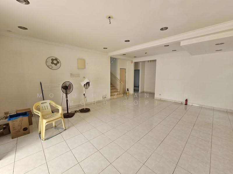 Rumah Banglo untuk Dijual di Cheras (Selangor) - Mohd Hazlan bin Mohd Sopi - Living Room - PropertyGuru.com.my