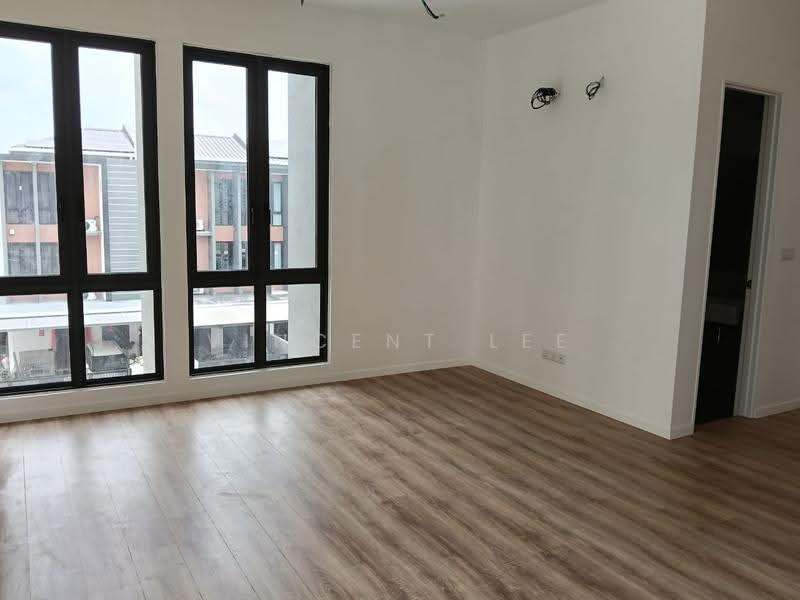 Rumah Teres 3-Tingkat untuk Dijual di Taman Puncak Jalil (Seri Kembangan) - Vincent Lee - Living Room - PropertyGuru.com.my