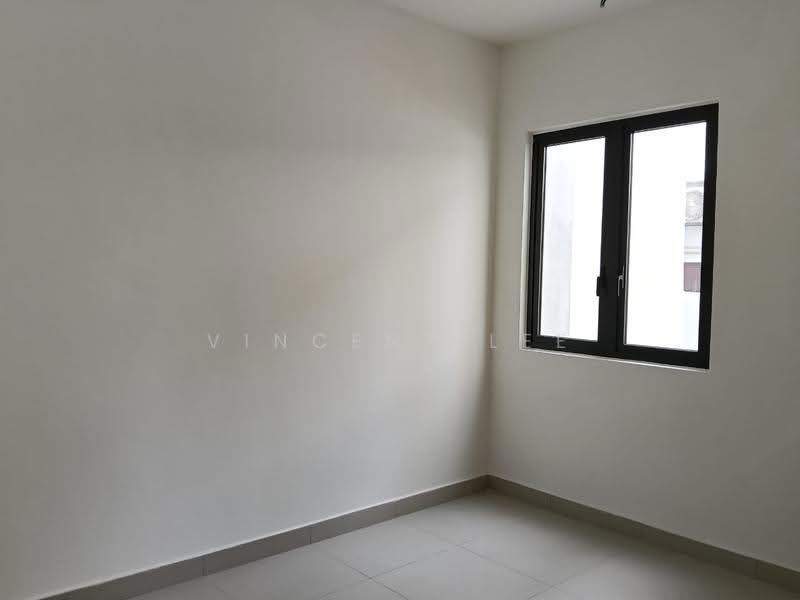 Rumah Teres 3-Tingkat untuk Dijual di Taman Puncak Jalil (Seri Kembangan) - Vincent Lee - PropertyGuru.com.my