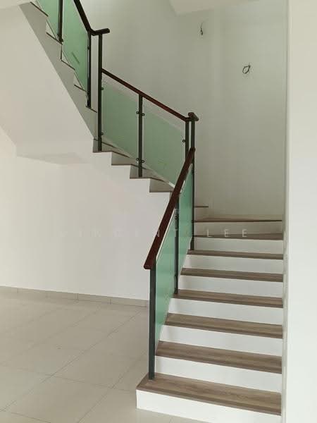 Rumah Teres 3-Tingkat untuk Dijual di Taman Puncak Jalil (Seri Kembangan) - Vincent Lee - Interior - PropertyGuru.com.my