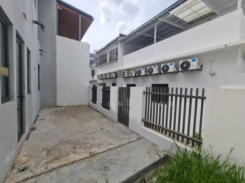 Rumah Teres 3-Tingkat untuk Dijual di Taman Puncak Jalil (Seri Kembangan) - Vincent Lee - Exterior - PropertyGuru.com.my