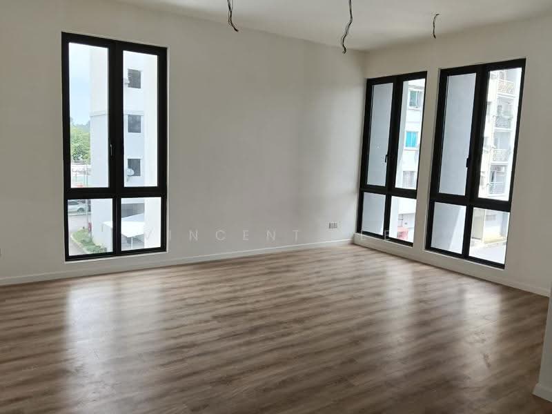 Rumah Teres 3-Tingkat untuk Dijual di Taman Puncak Jalil (Seri Kembangan) - Vincent Lee - Living Room - PropertyGuru.com.my