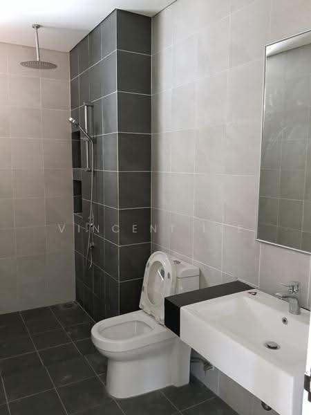 Rumah Teres 3-Tingkat untuk Dijual di Taman Puncak Jalil (Seri Kembangan) - Vincent Lee - Bathroom - PropertyGuru.com.my