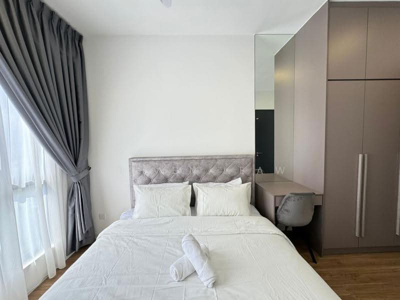 Kediaman Servis untuk Dijual di Sunway Velocity TWO - Steven Leaw - Master Bedroom - PropertyGuru.com.my