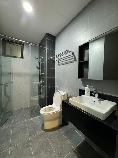 Kediaman Servis untuk Dijual di Sunway Velocity TWO - Steven Leaw - 2nd Bathroom - PropertyGuru.com.my
