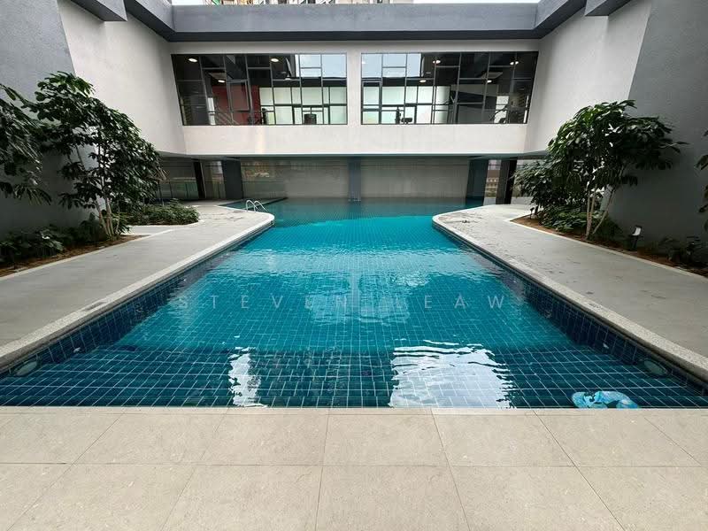 Kediaman Servis untuk Dijual di Sunway Velocity TWO - Steven Leaw - Pool - PropertyGuru.com.my