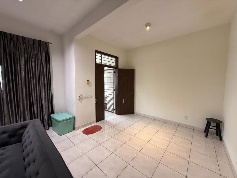 2-storey Terraced House for Sale in Setia Damai (Setia Alam) - GABRIEL GOH - Living Room - PropertyGuru.com.my