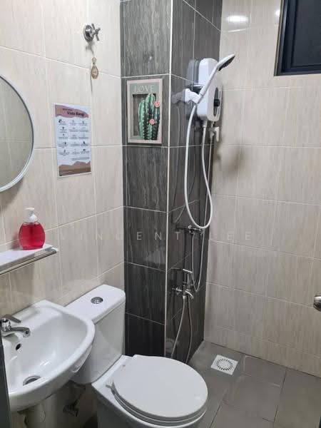 Condominium for Rent at Vista Bangi - Vincent Lee - Bathroom - PropertyGuru.com.my