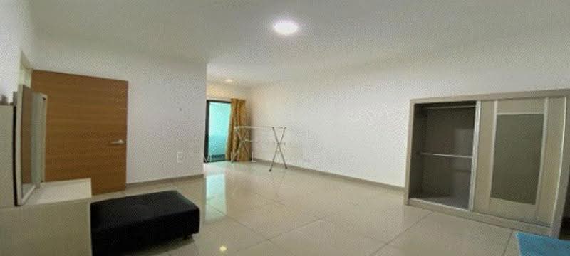 Kediaman Servis untuk Disewa di Pearl Suria - Emily Tai - Living Room - PropertyGuru.com.my
